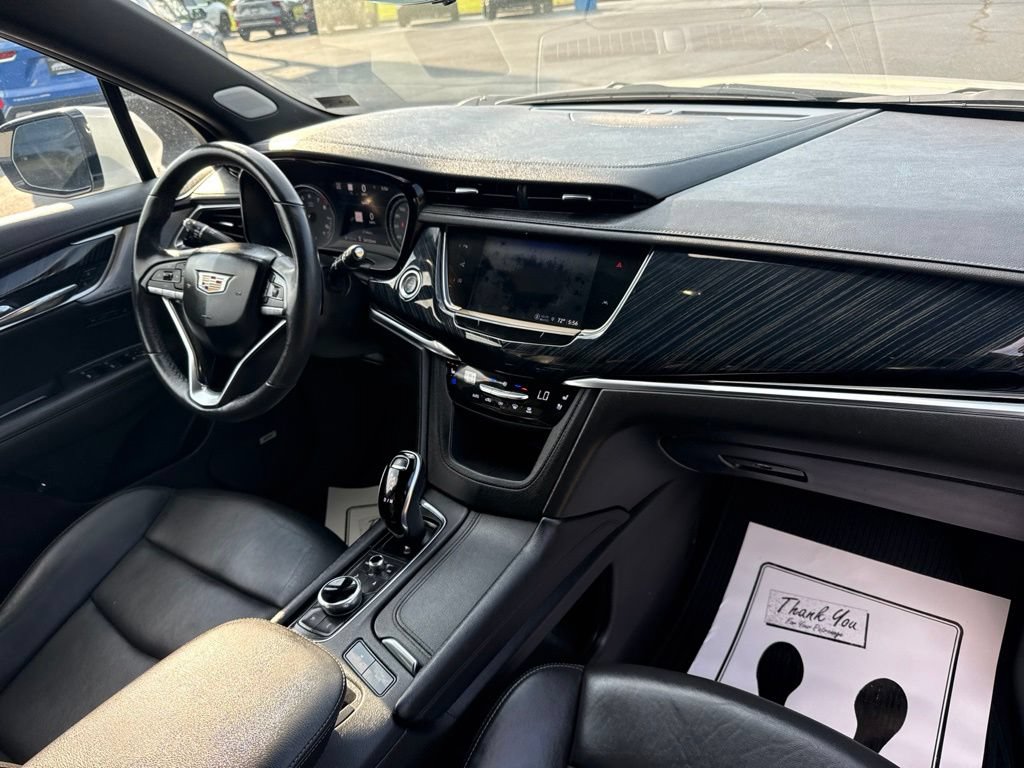 Used 2023 Cadillac XT6 Premium Luxury w/ Technology Package AWD/4WD image 46