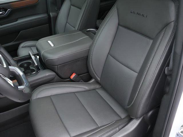 New 2026 GMC Yukon XL Denali w/ Sun & Power Step Package AWD/4WD image 20