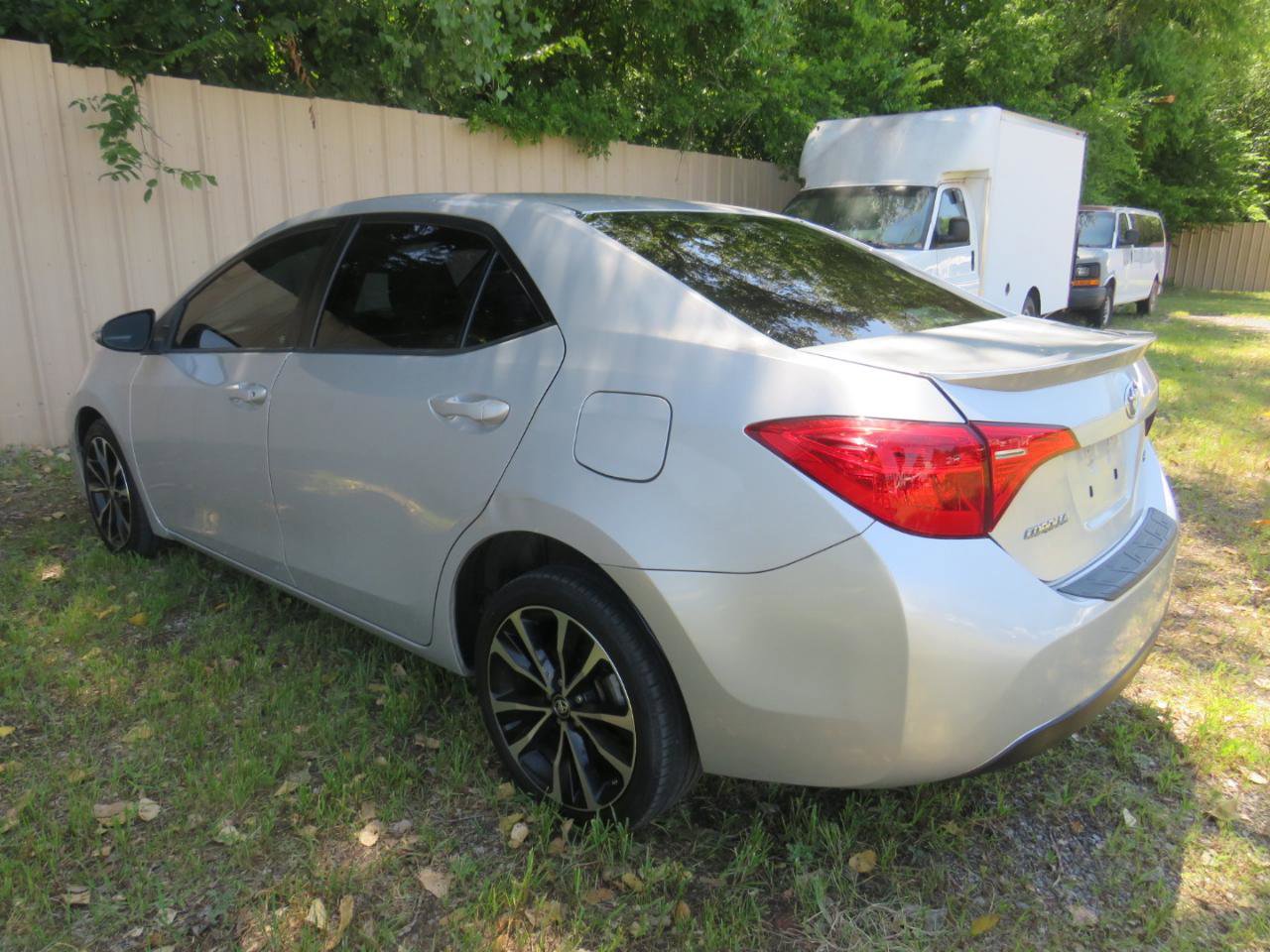 Used 2017 Toyota Corolla SE FWD image 7