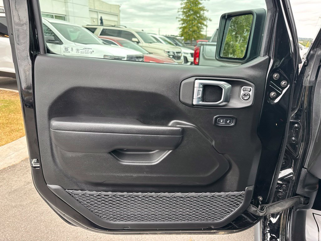 Used 2026 Jeep Gladiator Mojave AWD/4WD image 10