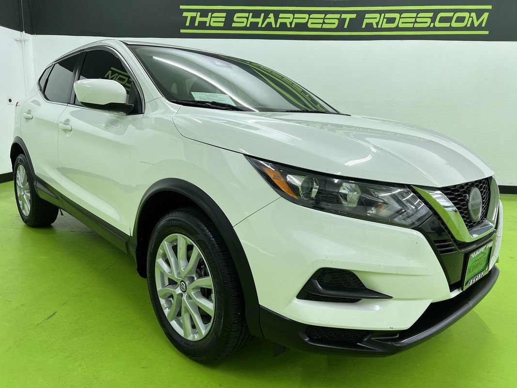 Used 2020 Nissan Rogue Sport S w/ Appearance Package FWD image 2