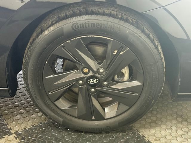 Used 2022 Hyundai Elantra SEL w/ Convenience Package image 11