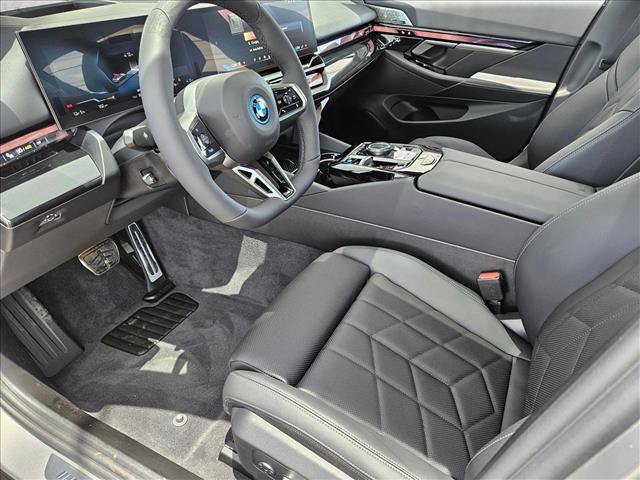 New 2027 BMW i5 eDrive40 w/ M Sport Package RWD image 9