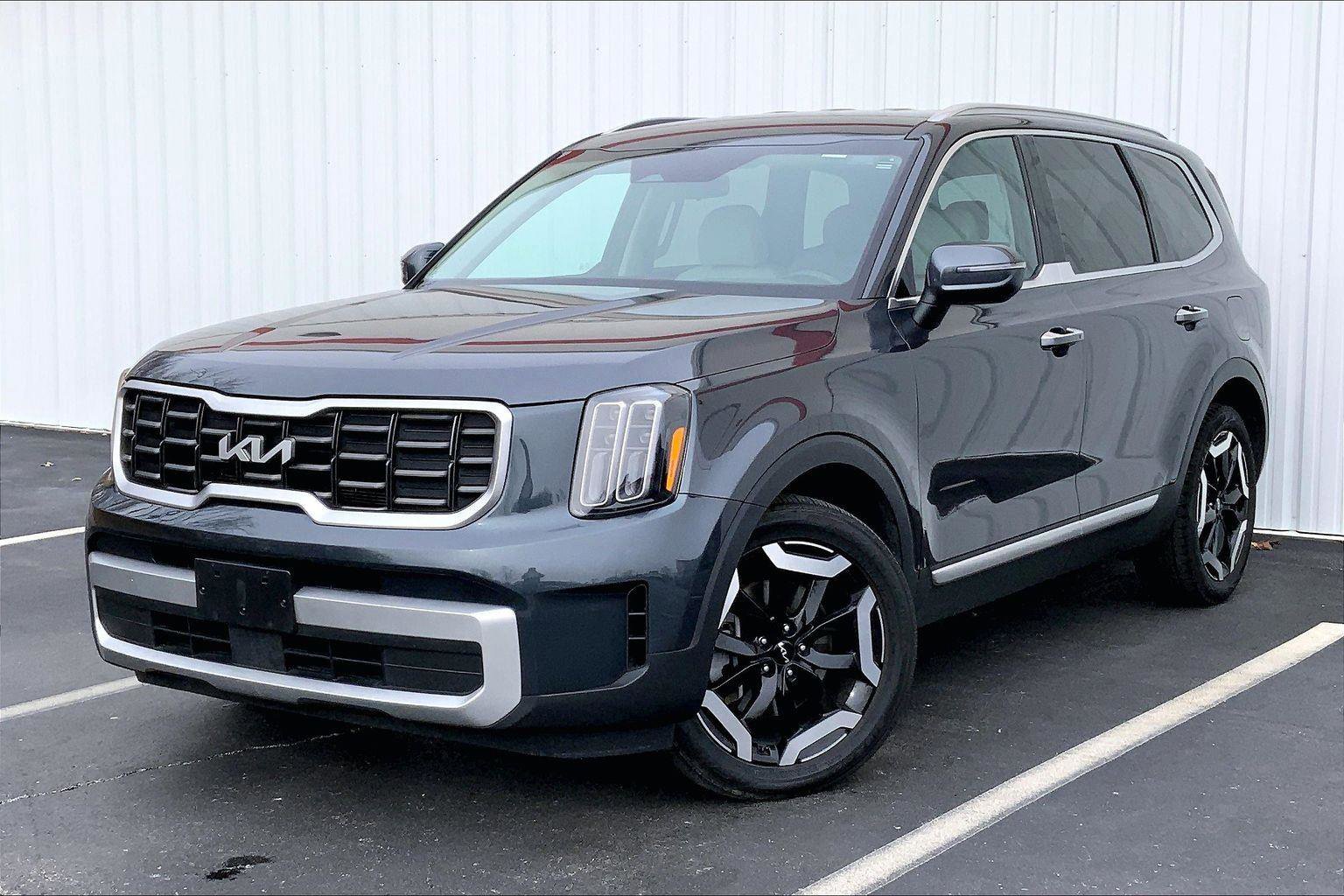 Used 2023 Kia Telluride S