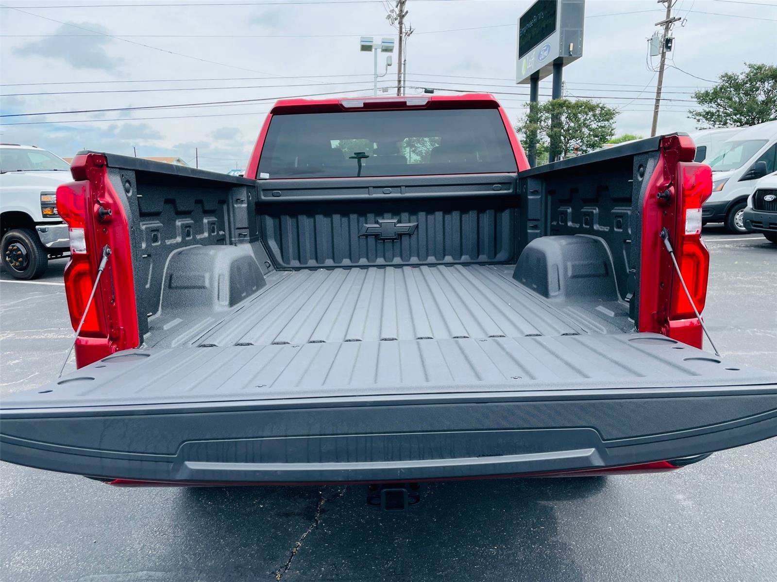 Used 2026 Chevrolet Silverado 1500 RST w/ RST Select Package AWD/4WD image 34