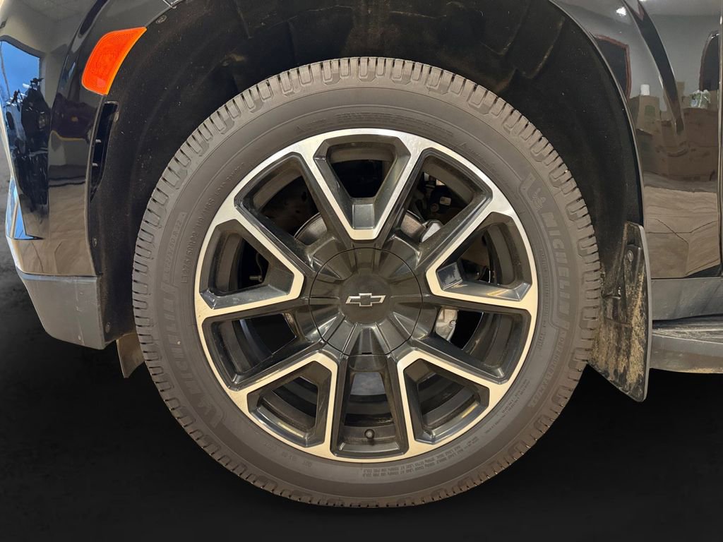 Used 2021 Chevrolet Tahoe RST w/ Luxury Package image 9