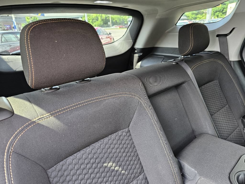 Used 2019 GMC Terrain SLE w/ Black Edition AWD/4WD image 32