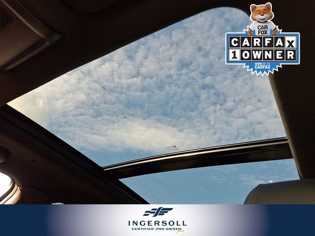 Used 2025 Cadillac XT5 Premium Luxury image 18