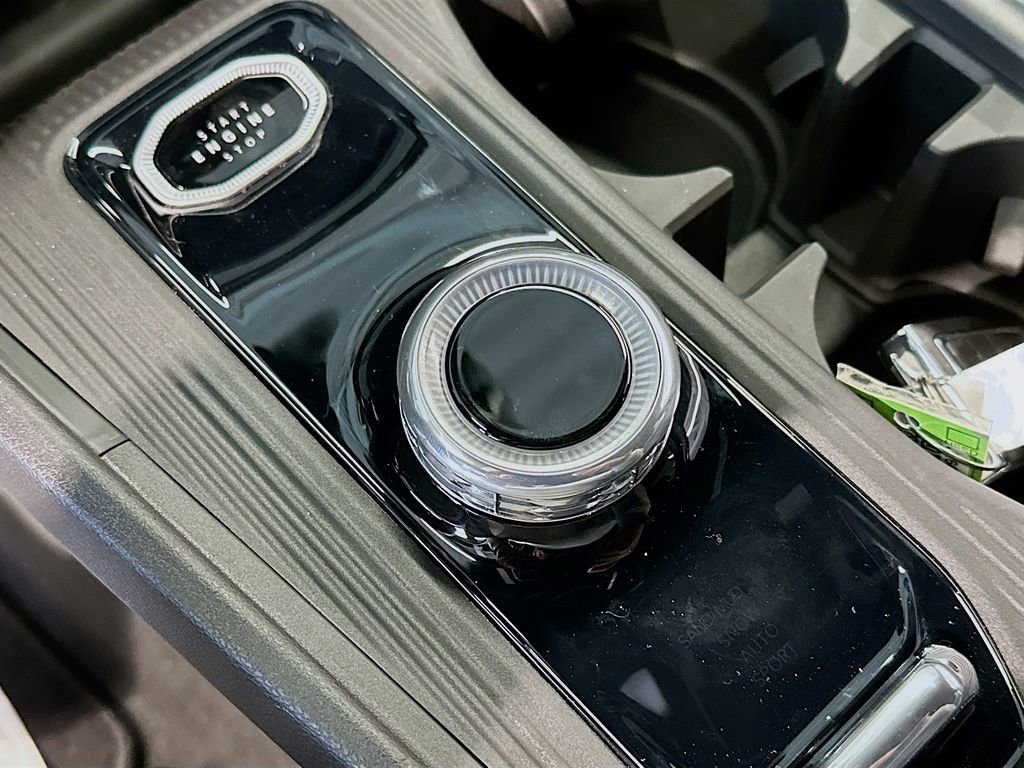 New 2026 Jeep Cherokee Laredo image 18