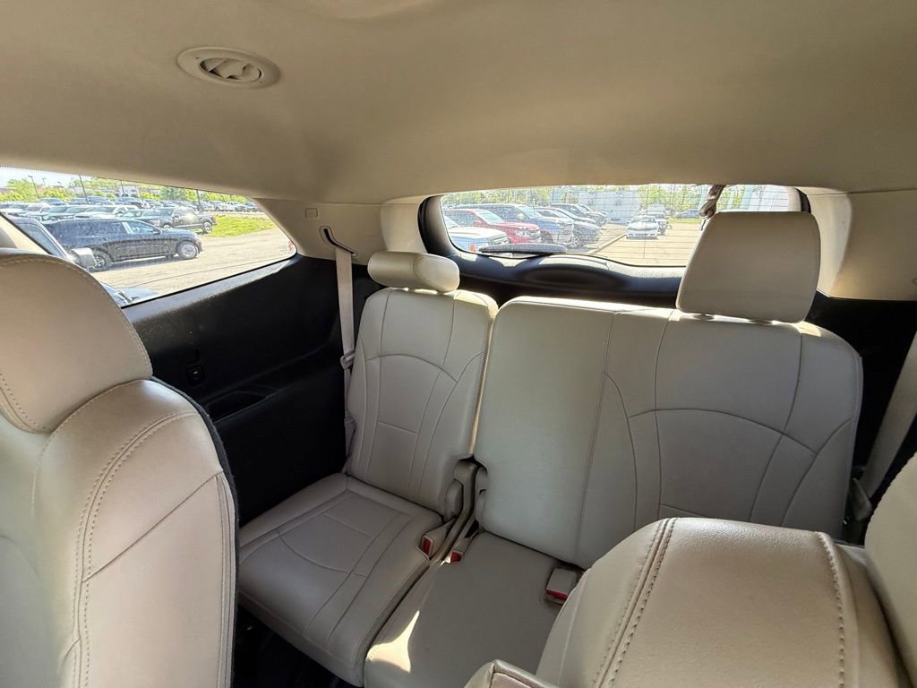 Used 2019 Buick Enclave Essence image 28