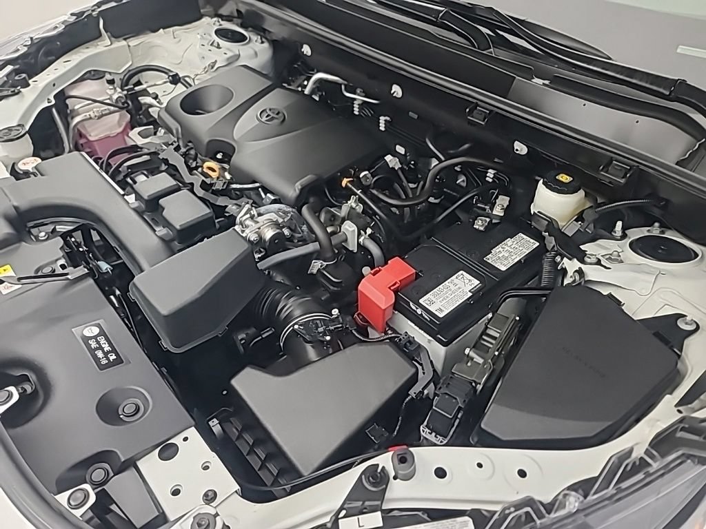 Used 2023 Toyota RAV4 XLE AWD/4WD image 40