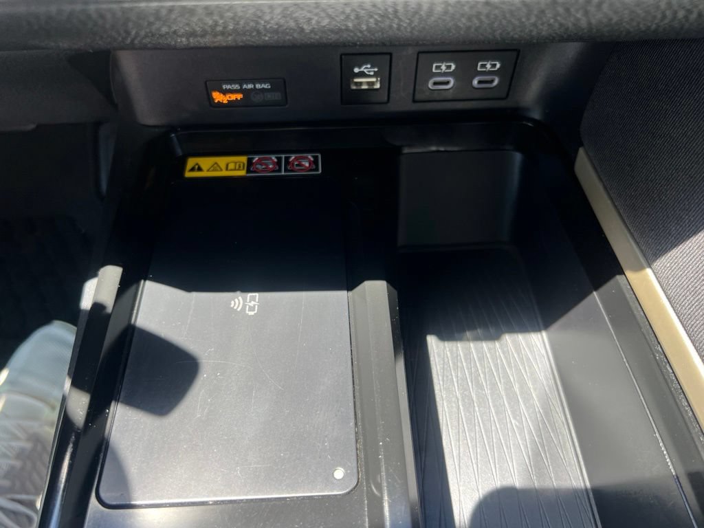 Used 2025 Toyota Camry LE FWD image 64