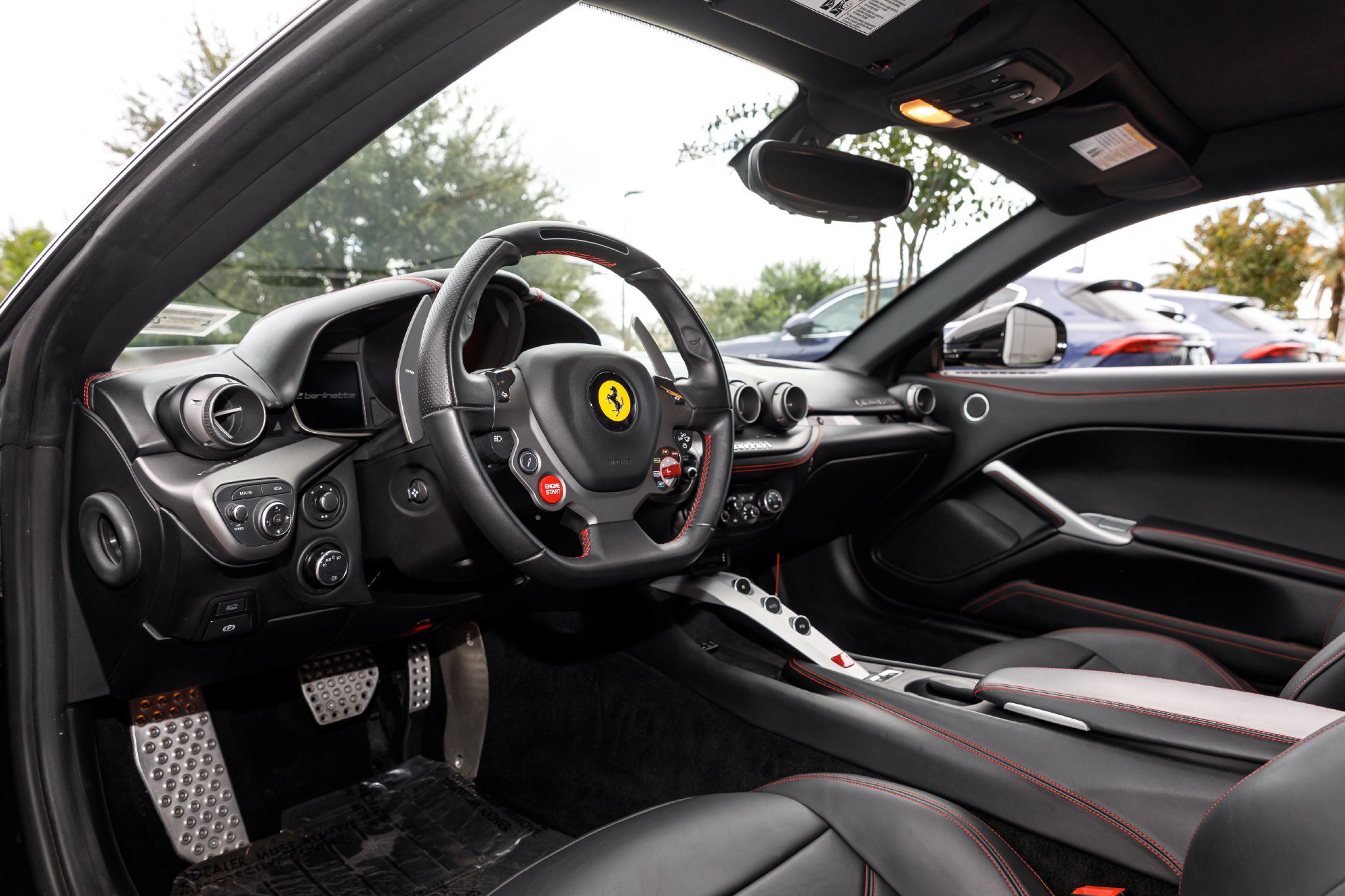 Used 2014 Ferrari F12 Berlinetta RWD image 40