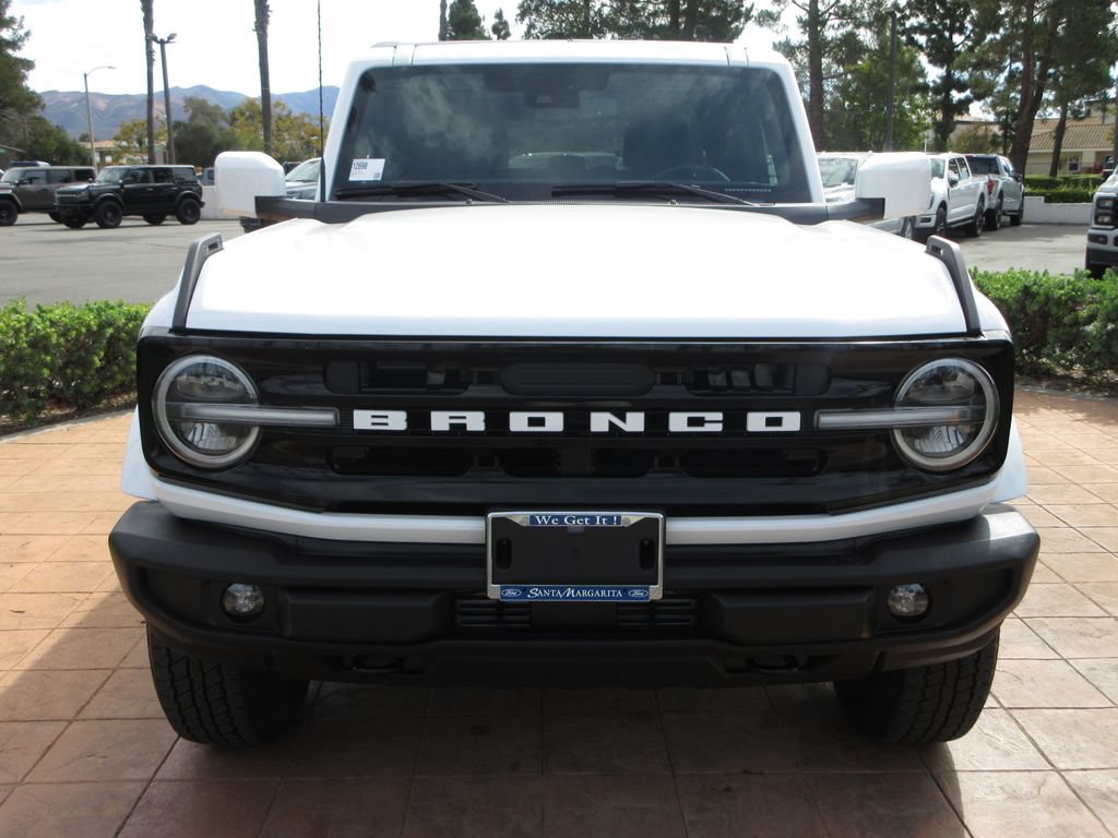 Certified 2025 Ford Bronco Outer Banks AWD/4WD image 8