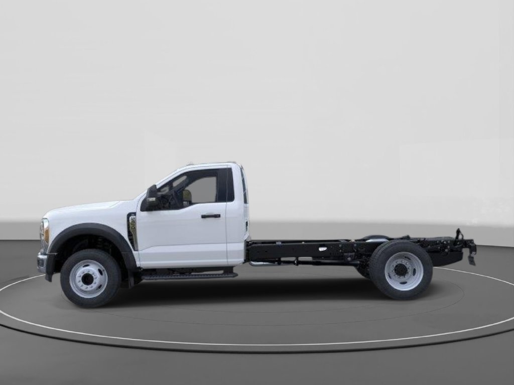 New 2026 Ford F450 XL w/ XL Chrome Package RWD image 3