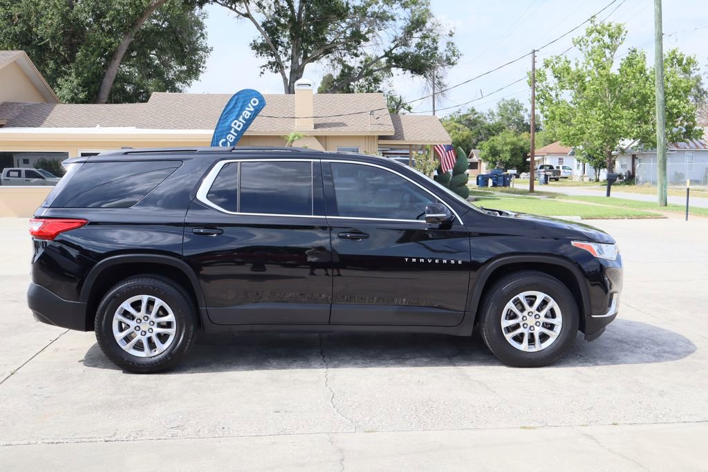 Used 2019 Chevrolet Traverse LT FWD image 10