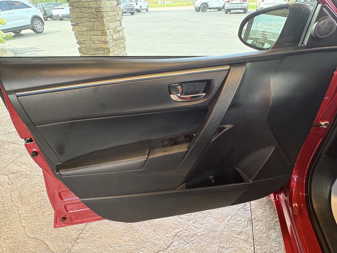 Used 2015 Toyota Corolla S FWD image 19