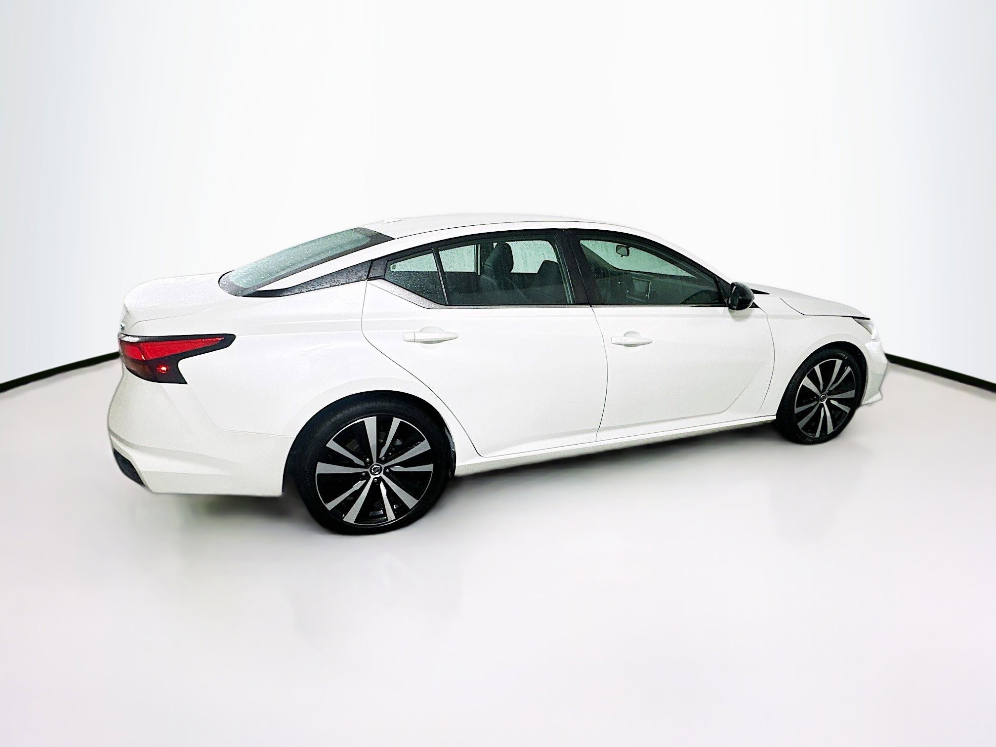 Used 2020 Nissan Altima 2.5 SR image 10