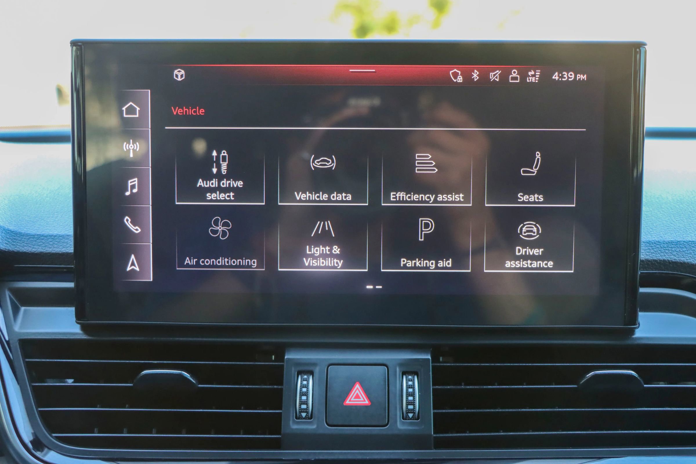 Used 2021 Audi SQ5 Premium Plus w/ Premium Plus Package image 37