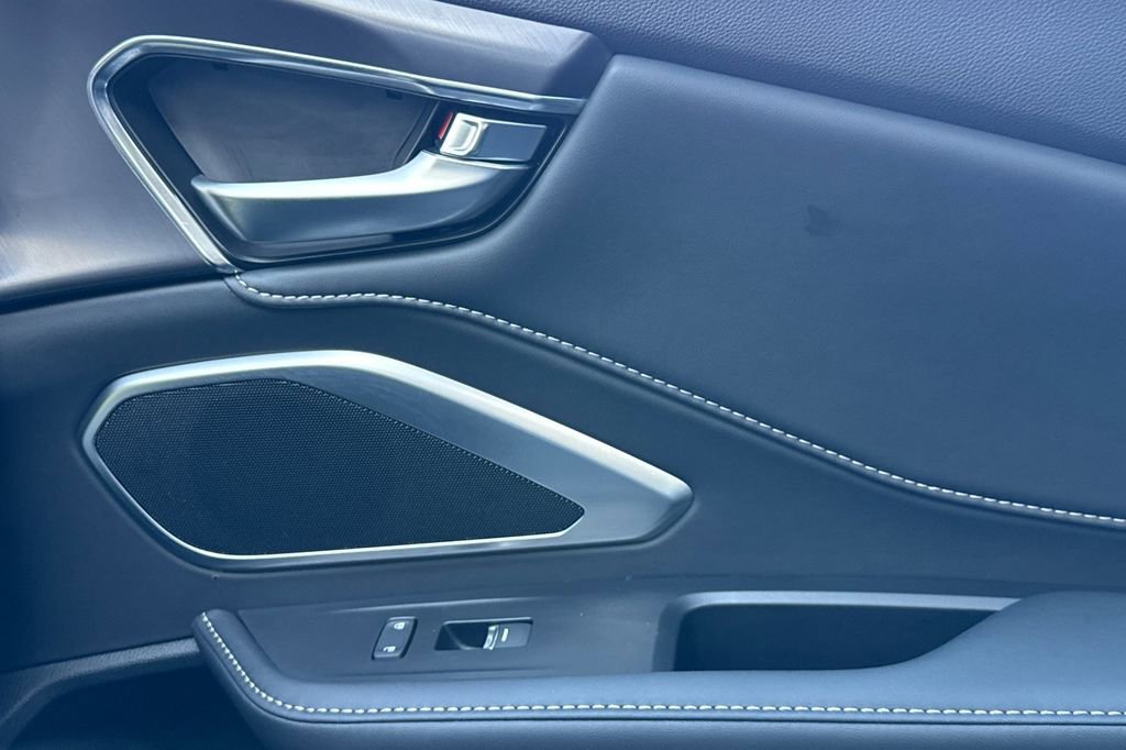 Certified 2025 Acura RDX SH-AWD image 22