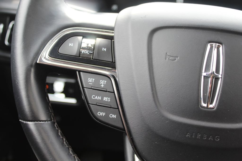 Used 2022 Lincoln Nautilus Reserve AWD/4WD image 12