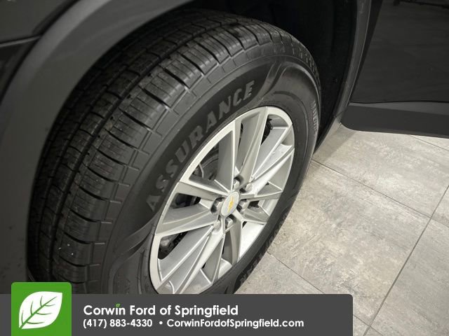 Used 2023 Chevrolet Traverse LT image 40