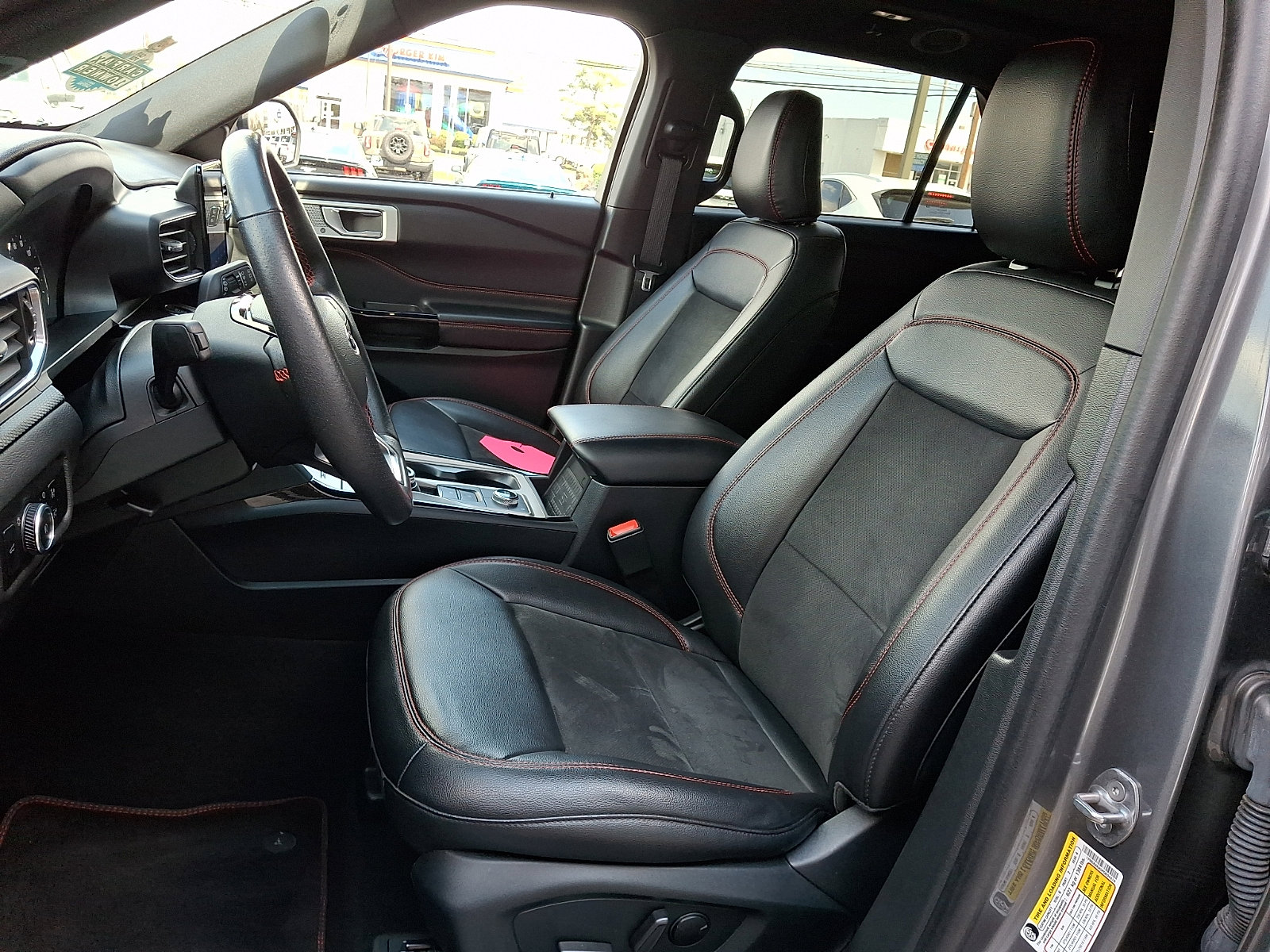 Certified 2023 Ford Explorer ST-Line w/ Class IV Trailer Tow Package image 16