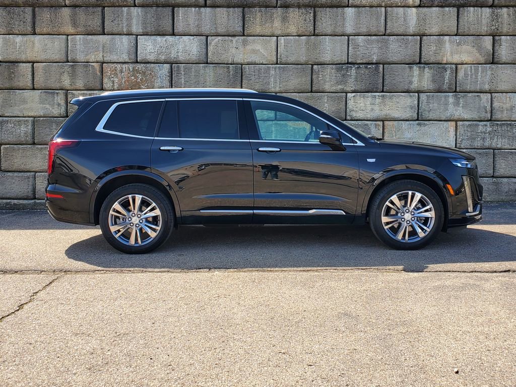 Certified 2023 Cadillac XT6 Premium Luxury w/ LPO, Floor Liner Package AWD/4WD image 6