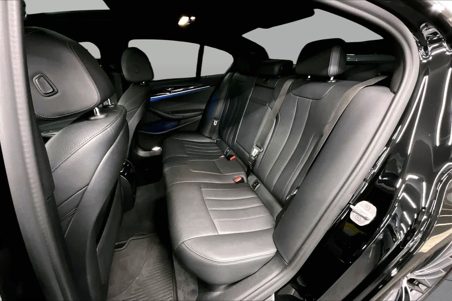 Used 2021 BMW 530e RWD image 19
