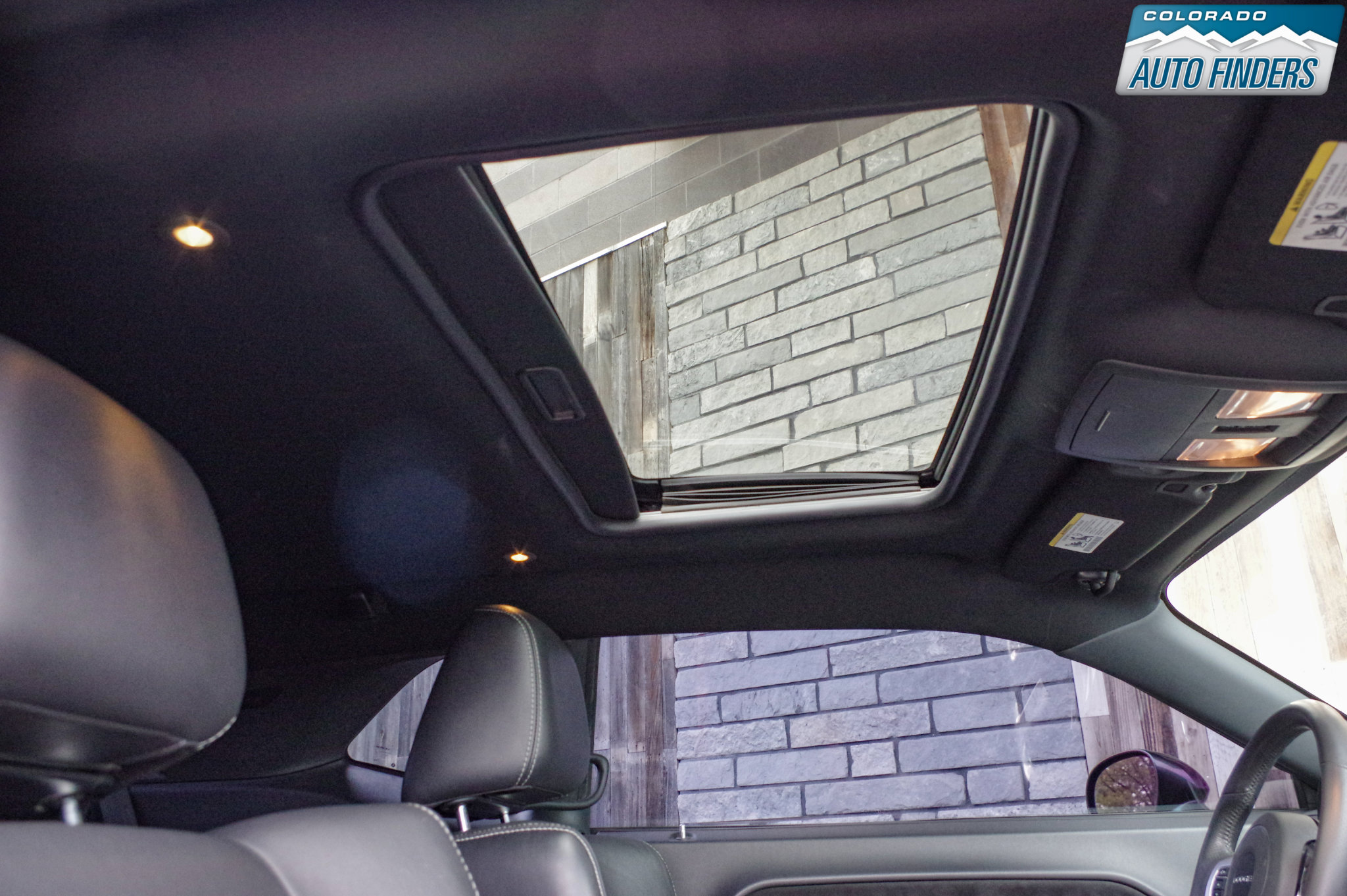 Used 2014 Dodge Challenger SRT8 w/ Harman/Kardon Audio Group image 26