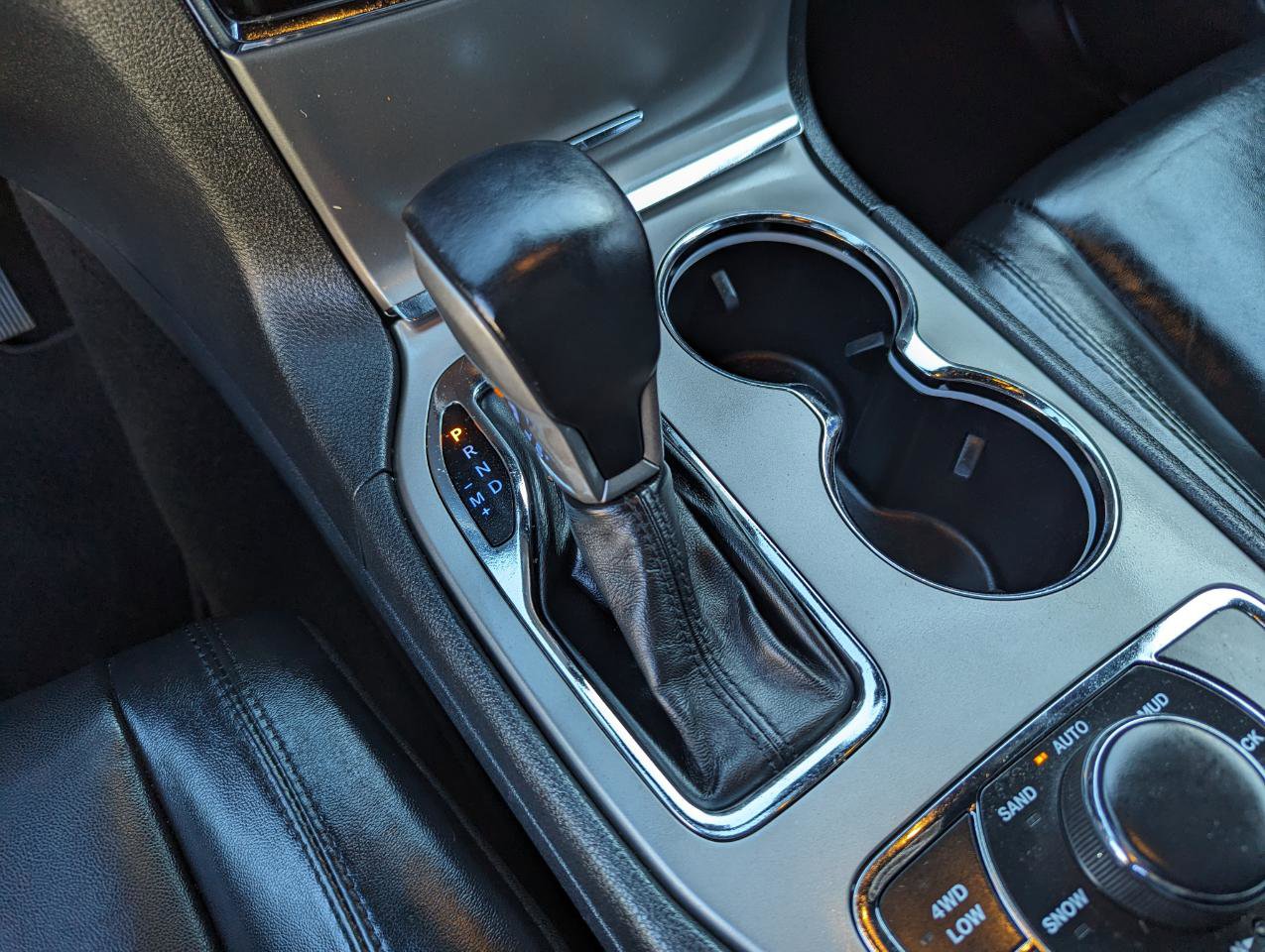 Used 2019 Jeep Grand Cherokee Limited AWD/4WD image 24