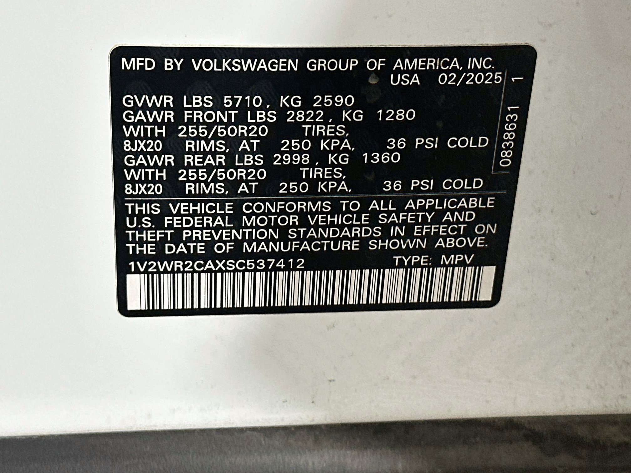 Used 2025 Volkswagen Atlas SE FWD image 12