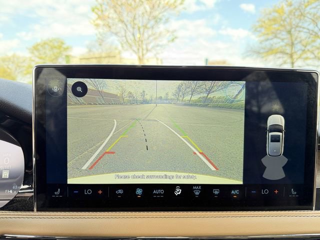 Used 2023 Lincoln Corsair Reserve w/ Jet Appearance Package image 22