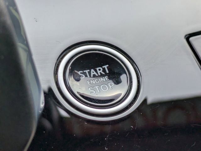 Used 2023 Land Rover Range Rover Sport SE image 25