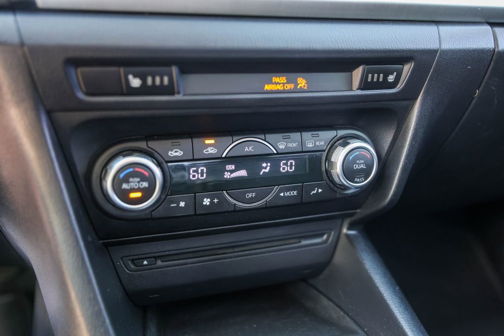 Used 2015 MAZDA MAZDA3 s Touring image 16