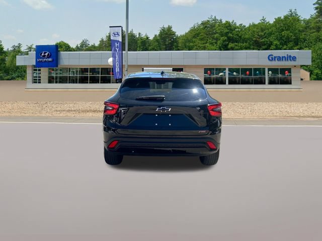 Used 2024 Chevrolet Trax RS w/ Sunroof Package FWD image 9