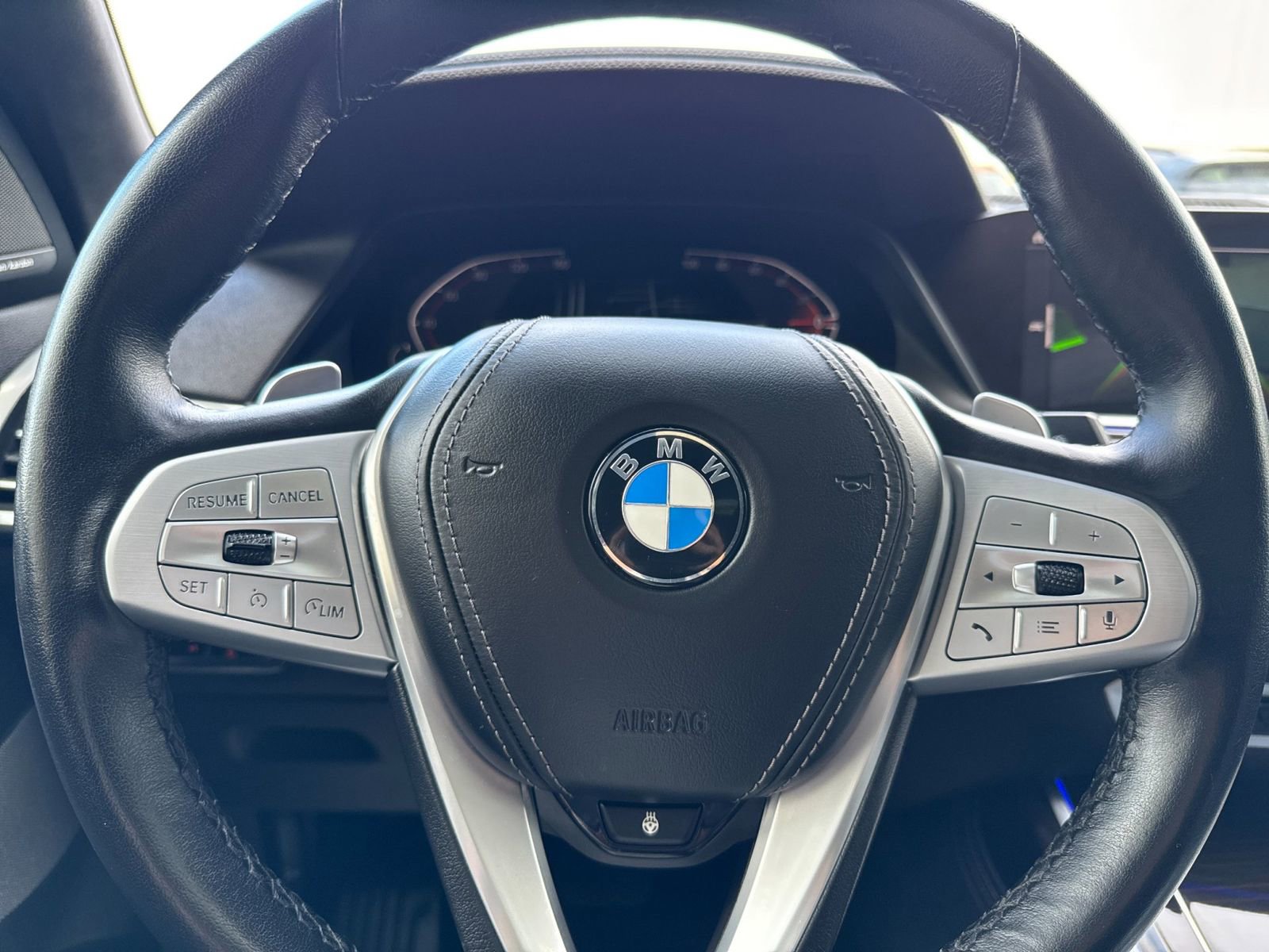 Used 2021 BMW X7 xDrive40i w/ Premium Package image 27