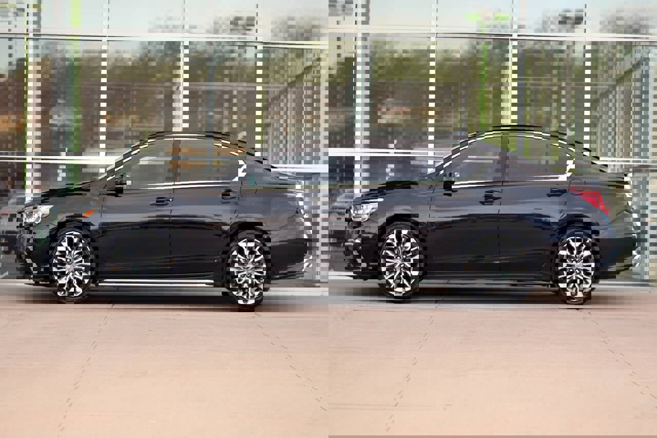 Used 2018 Acura RLX w/ Technology Package image 7