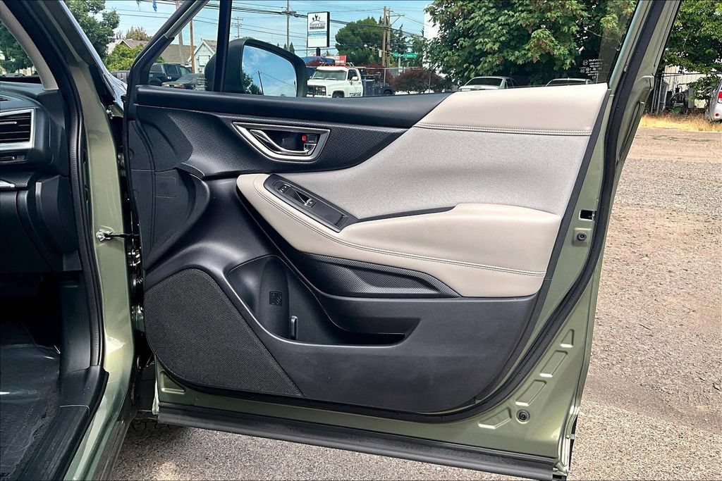 Used 2019 Subaru Forester Premium w/ All-Weather Package AWD/4WD image 23