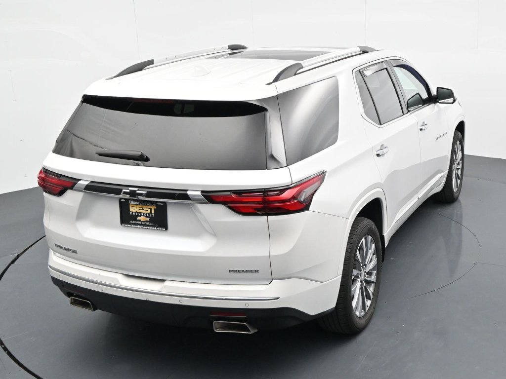 Used 2023 Chevrolet Traverse Premier FWD image 25