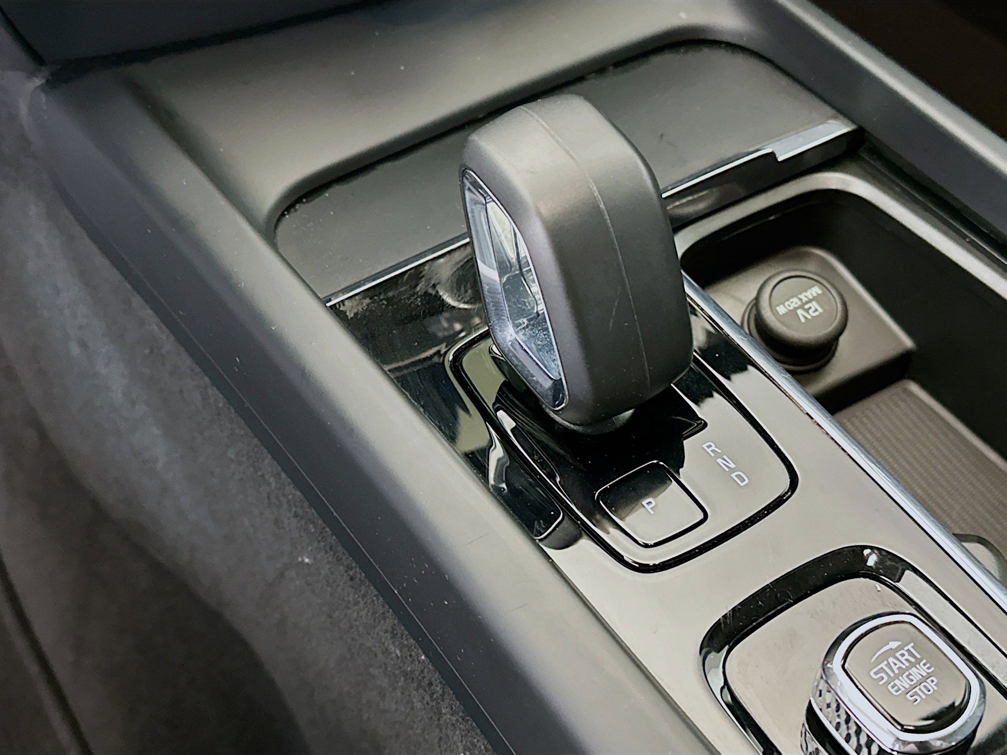 Used 2024 Volvo S60 B5 Core image 25