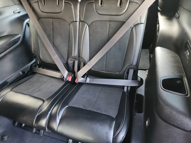 Used 2025 Jeep Grand Cherokee L Altitude RWD image 32