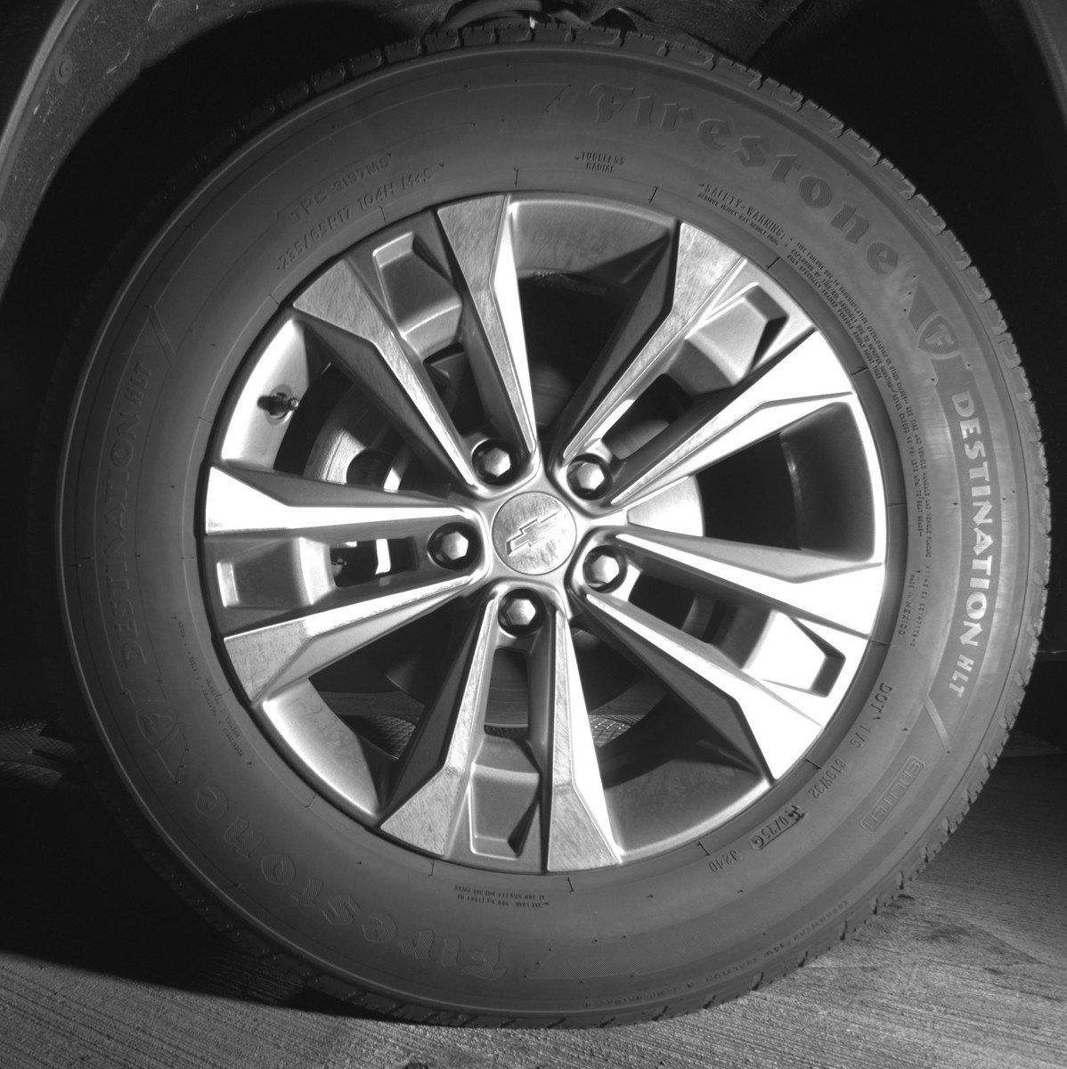 Used 2025 Chevrolet Equinox LT FWD image 12