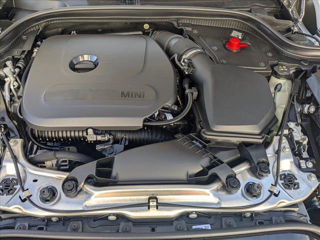 Used 2025 MINI Cooper 2-Door Hardtop image 18