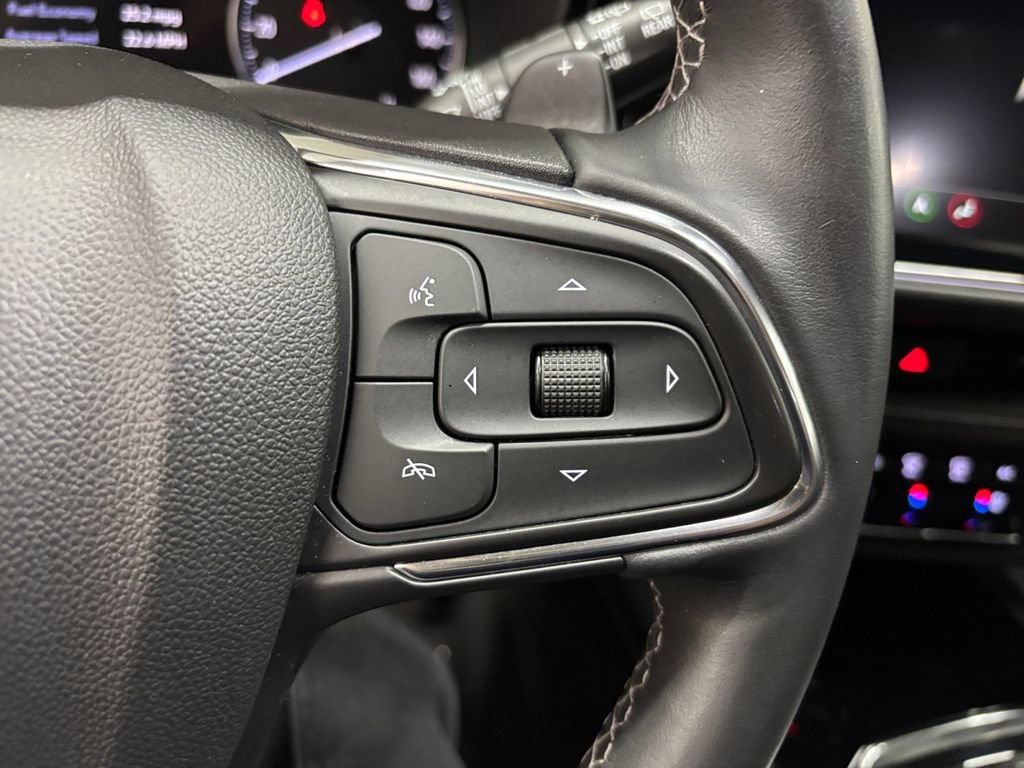 Used 2022 Buick Envision Avenir w/ Technology Package II FWD image 25