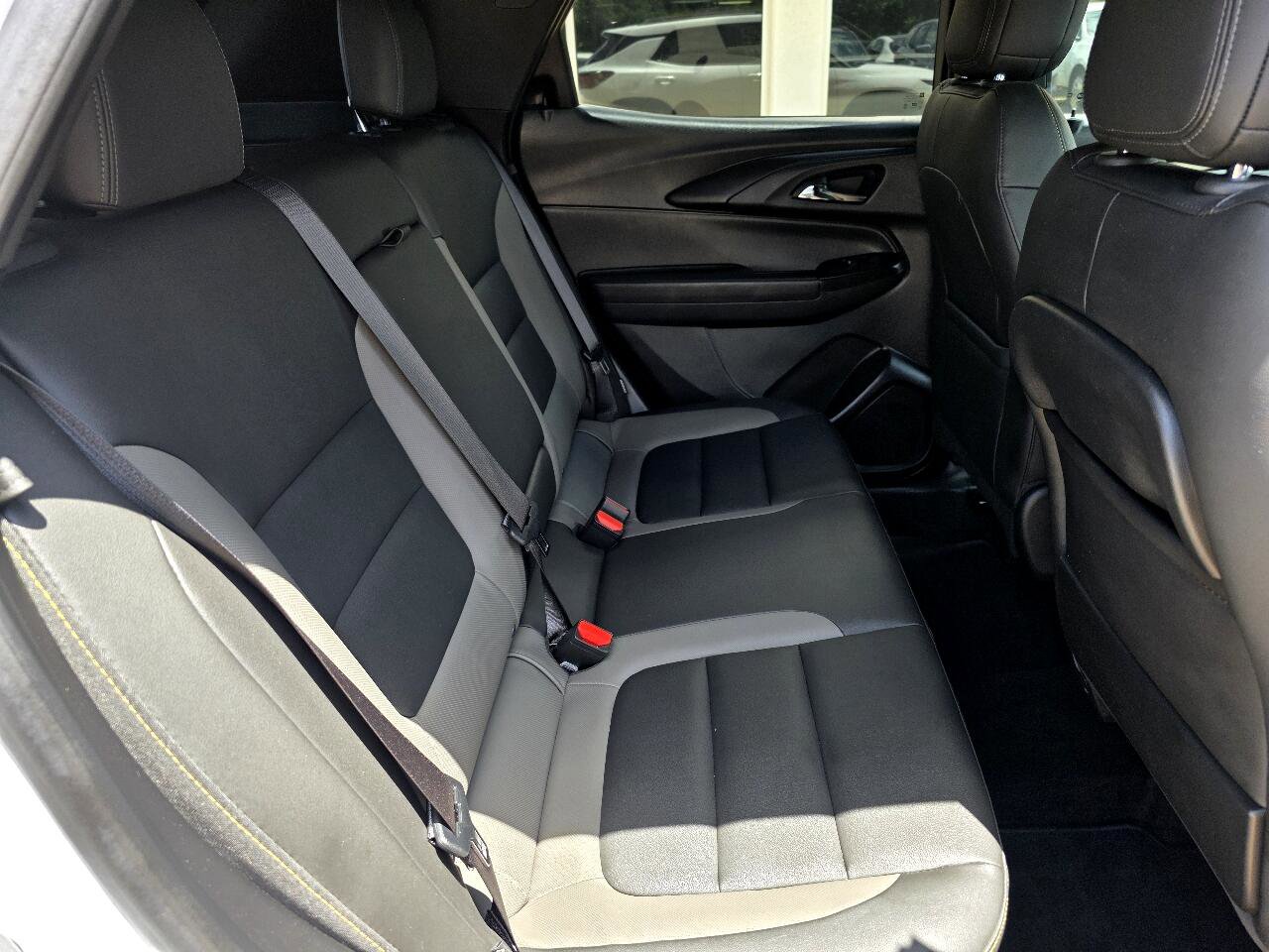Used 2024 Chevrolet TrailBlazer ACTIV w/ Driver Confidence Package image 22
