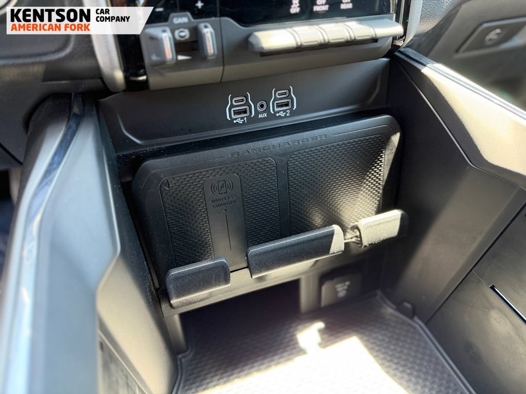 Used 2025 RAM 1500 Laramie w/ Sport Appearance Package AWD/4WD image 24