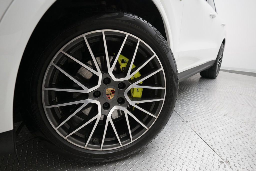 Used 2019 Porsche Cayenne E-Hybrid image 8