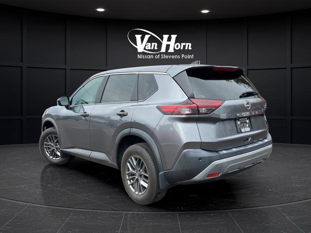 Used 2023 Nissan Rogue S image 5