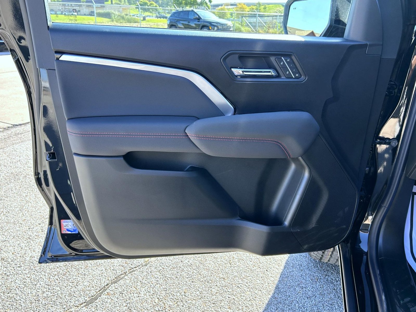 New 2026 Chevrolet Colorado Z71 w/ Technology Package AWD/4WD image 9